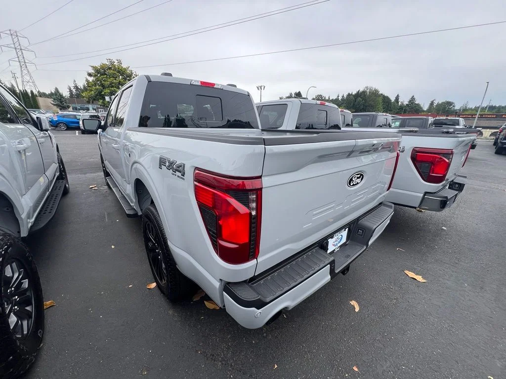 New 2026 Avalanche Ford XLT image 7