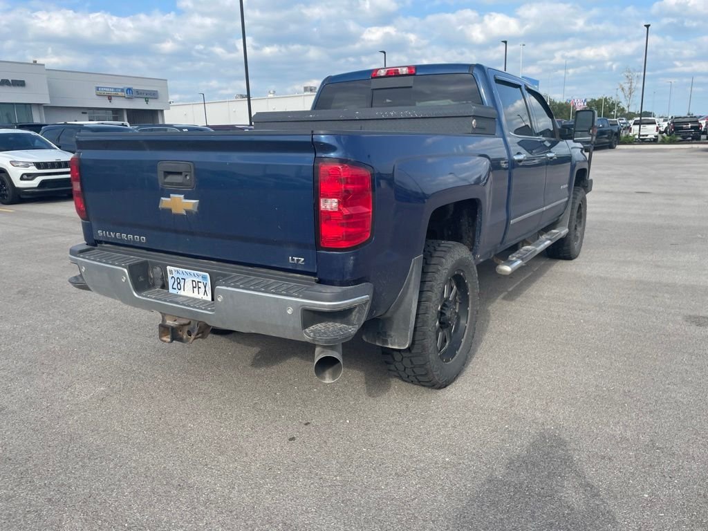 Used 2015 Blue Chevrolet LTZ image 5