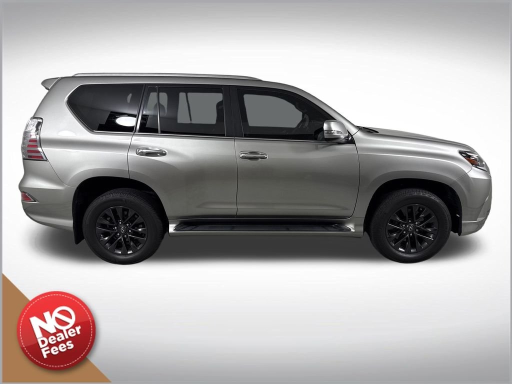 Used 2022 Silver Lexus 460 image 2