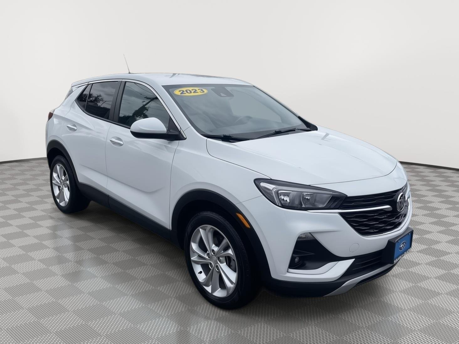 Used 2023 Summit White Buick Preferred image 1