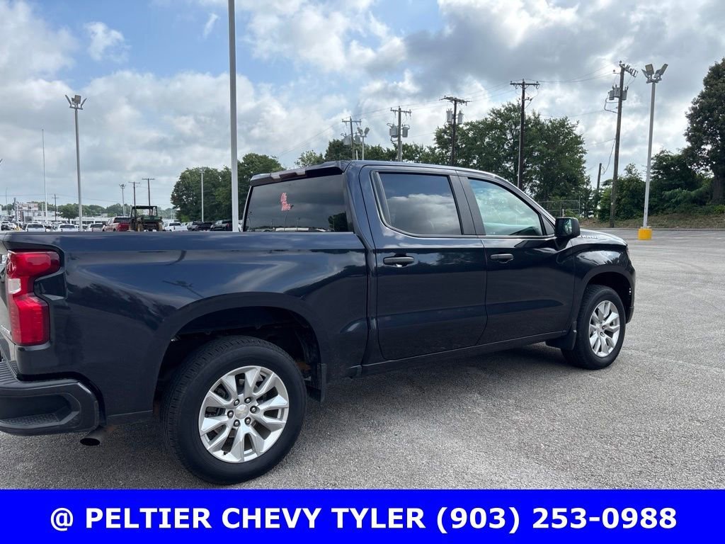 Used 2022 Dark Ash Metallic Chevrolet Custom image 8