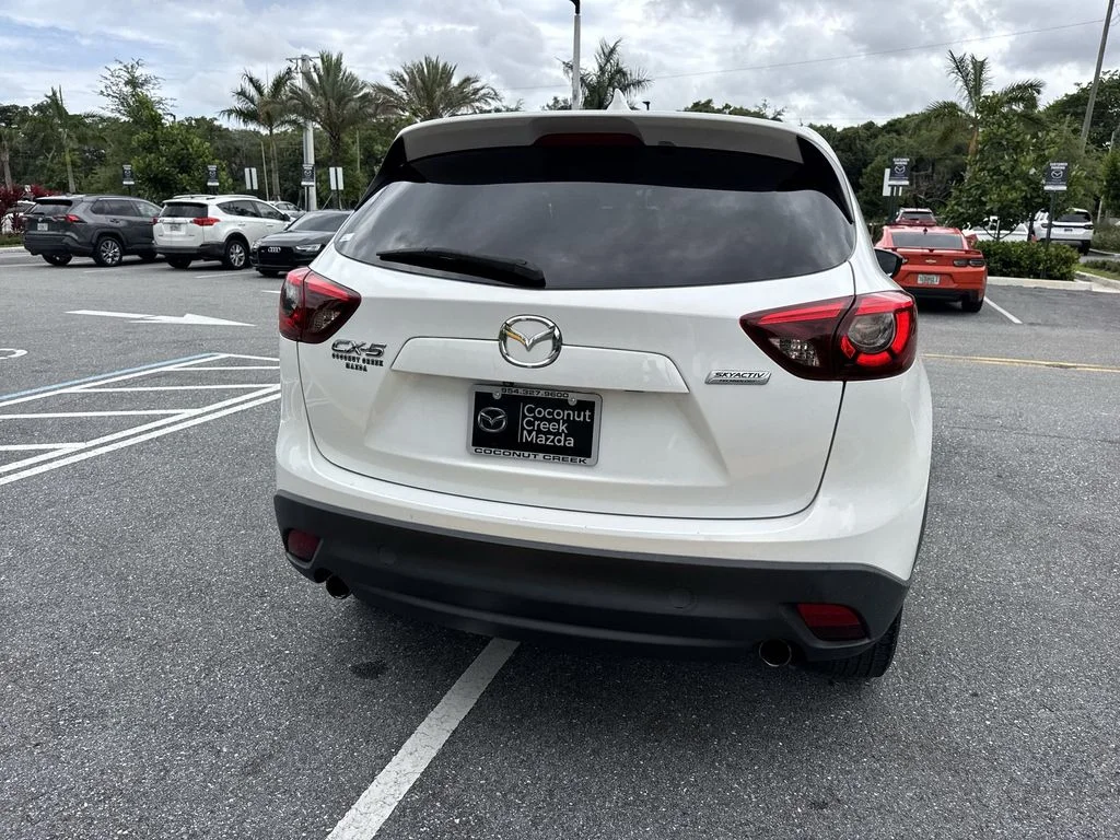 Used 2016 Crystal White Pearl Mica Mazda Grand Touring image 25