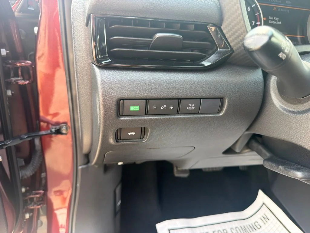 Used 2023 Red Nissan SV image 26
