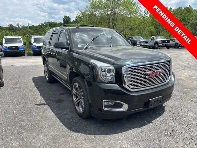 2016 GMC Yukon 4WD Denali's photo