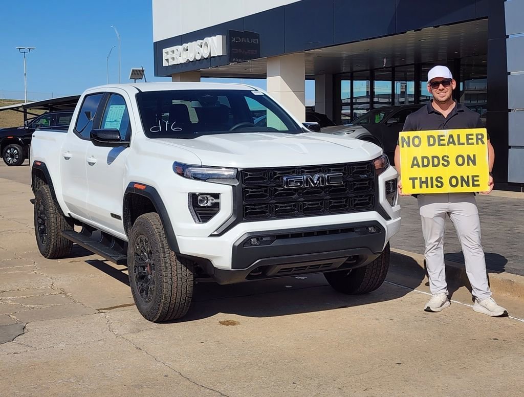2026 GMC Canyon 4WD Elevation Crew Cab Short Box's photo