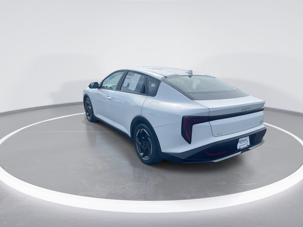 Used 2025 White Kia EX image 6