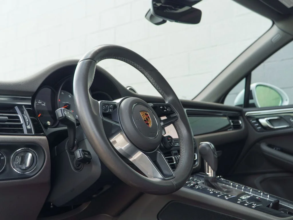 Used 2019  Porsche S image 4