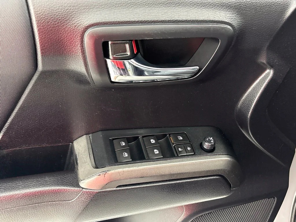 Used 2020  Toyota TRD Off-Road image 27