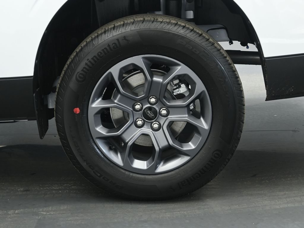 New 2026 Oxford White Ford XLT image 22