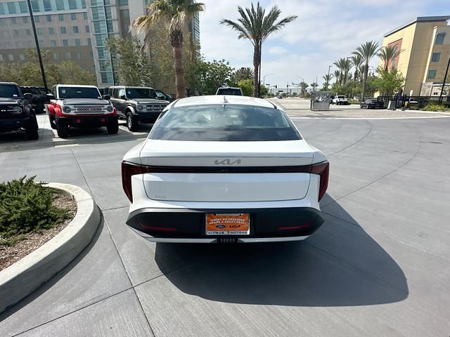 New 2026 Snow White Pearl Kia LXS image 6