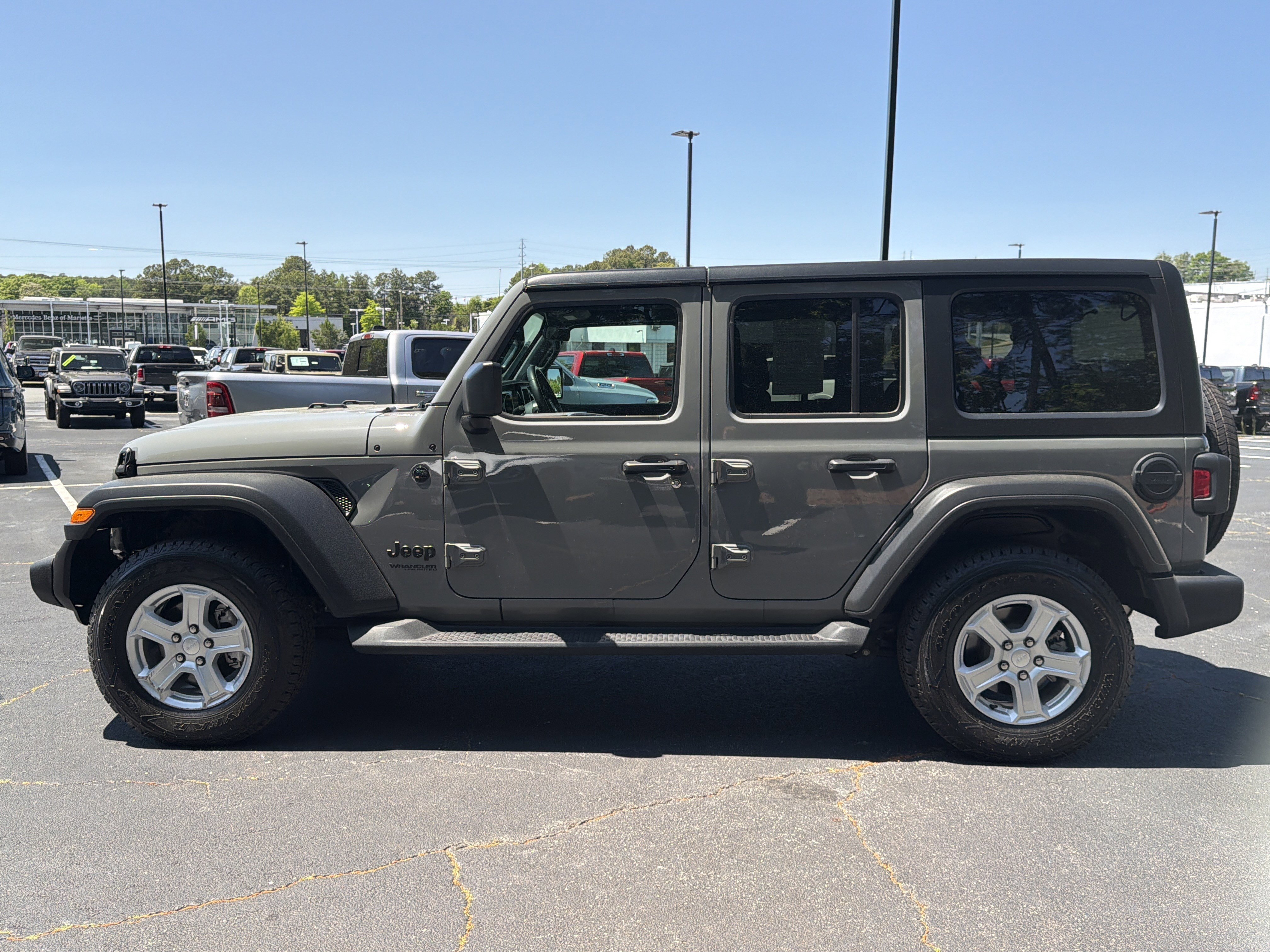 Used 2022 Sting-Gray Clearcoat Jeep Unlimited Sport S image 4