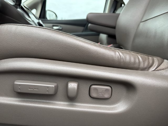 Used 2015 Gray Honda EX-L image 28