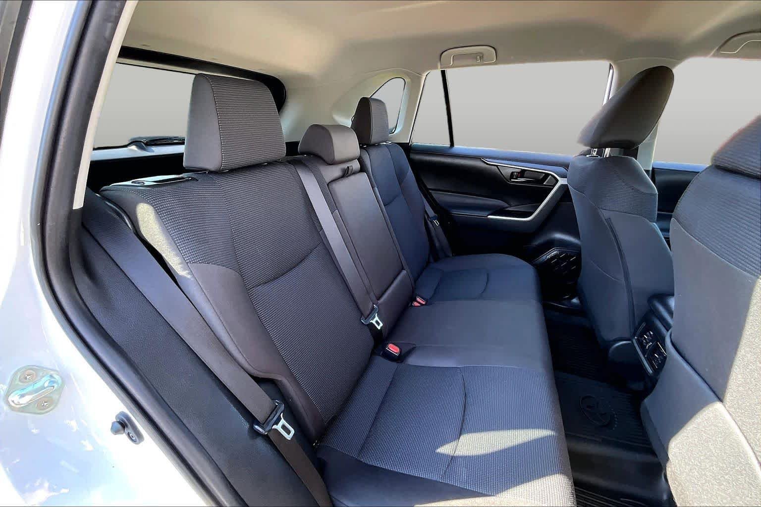 Used 2024 Ice Cap Toyota Hybrid LE image 20