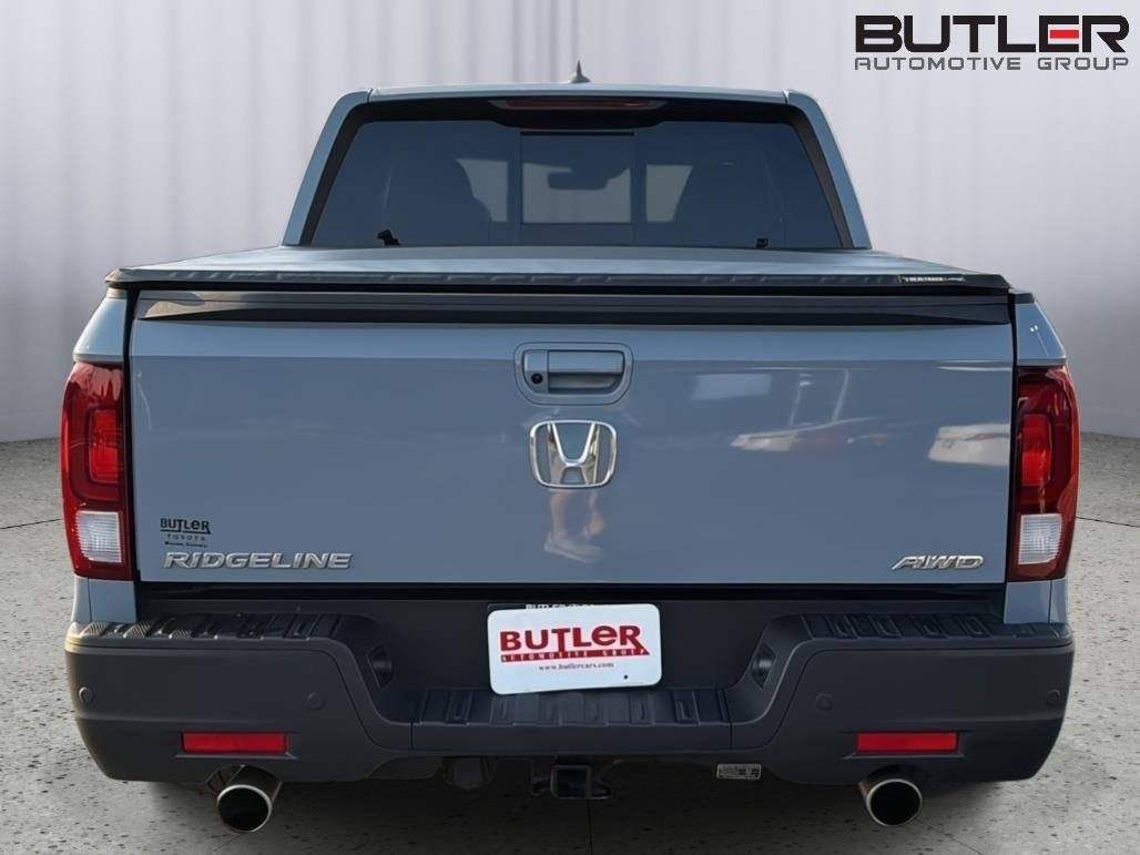 Used 2023 Sonic Gray Pearl Honda RTL-E image 5