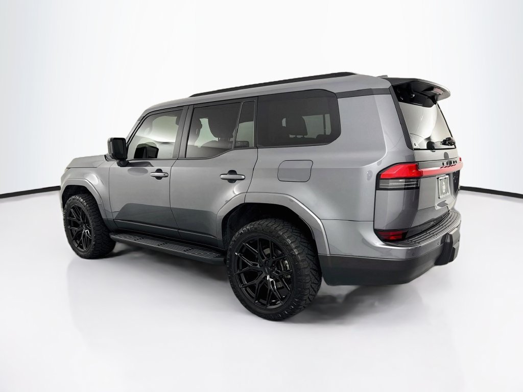 Used 2025 Gray Lexus 550 Premium image 7