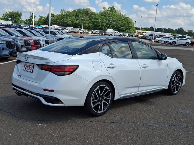 Used 2025 White Nissan SR image 4