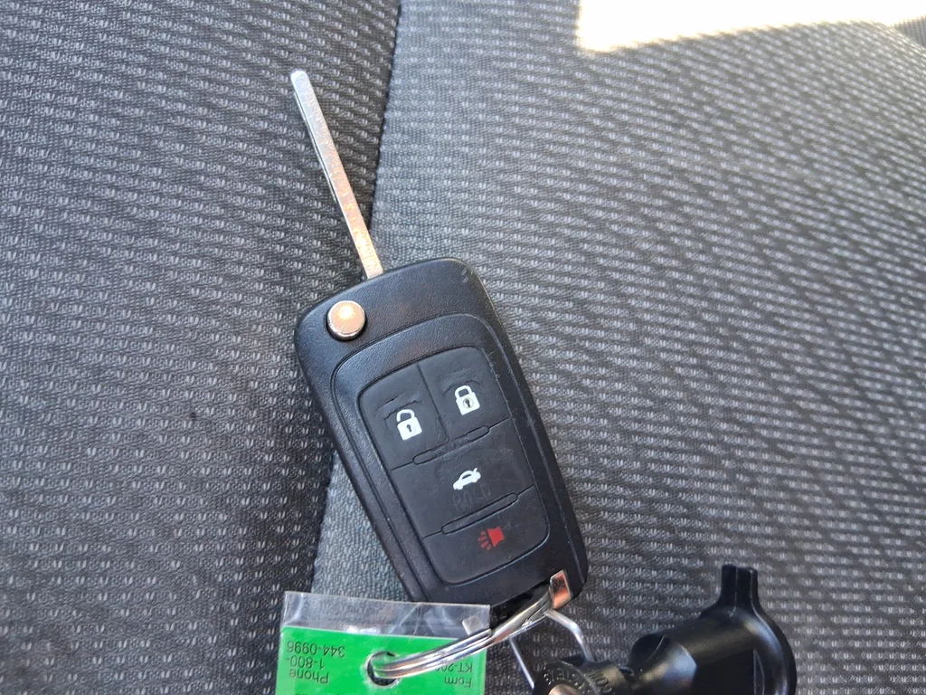 Used 2015 Gray Chevrolet LS image 13