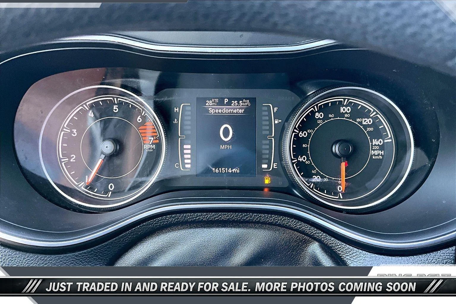 Used 2020 Silver Jeep Latitude FWD image 14