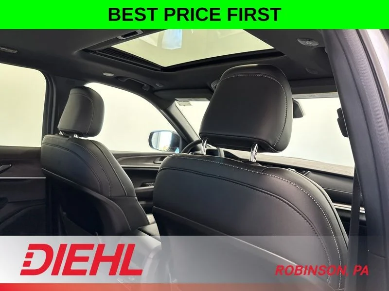 New 2026 Silver Zynith Exterior Paint Jeep Altitude image 13