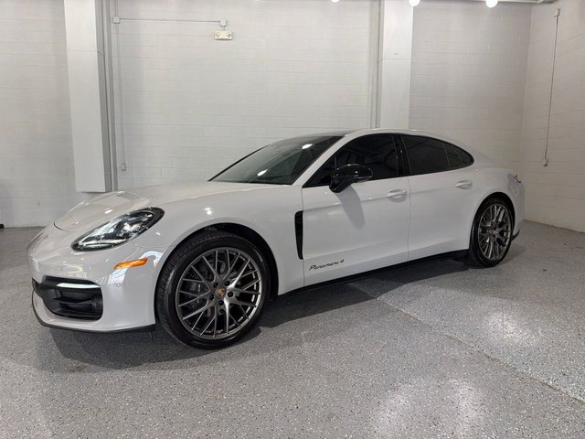 2023 Porsche Panamera 4