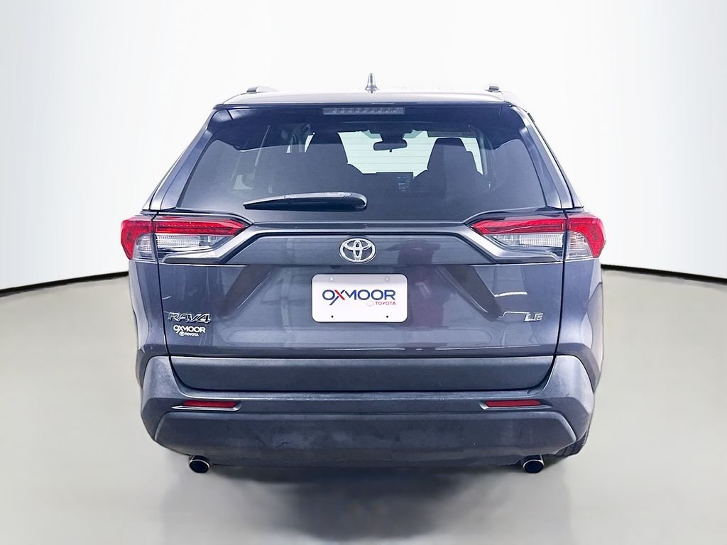 Used 2021 Magnetic Gray Metallic Toyota LE image 6