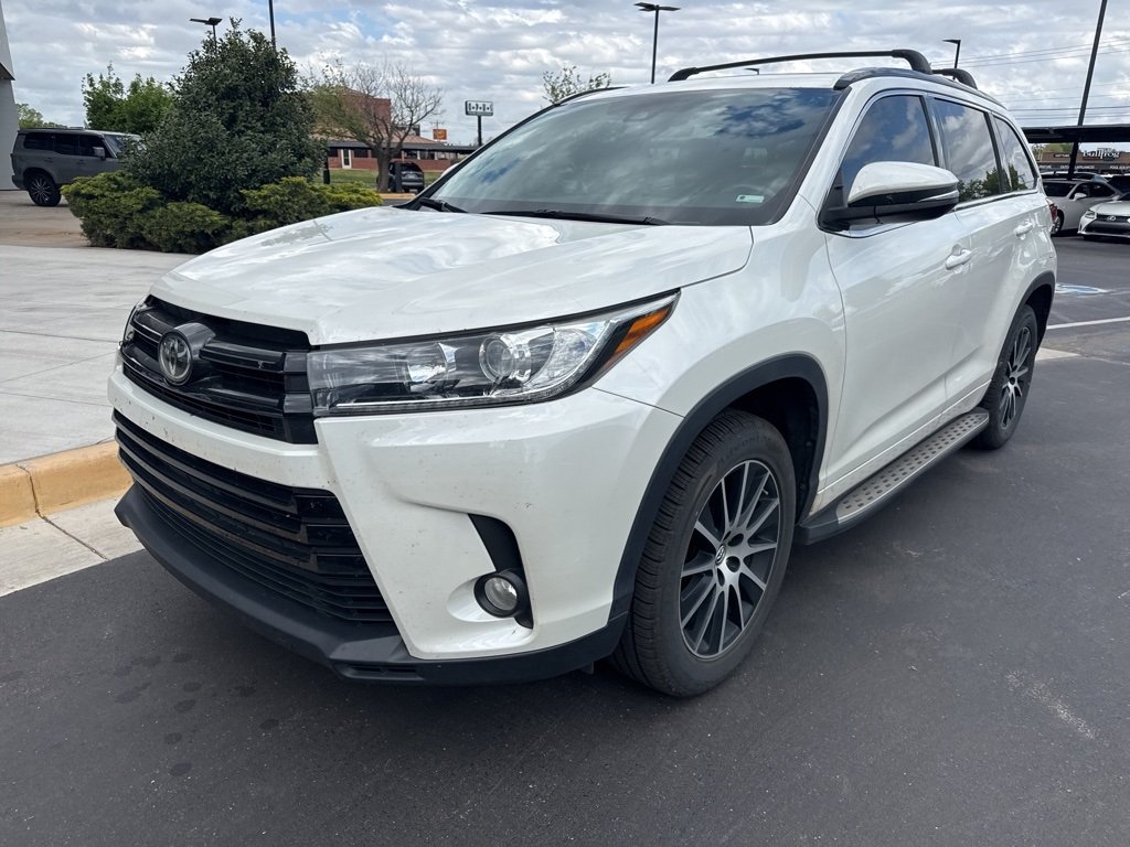 2018 Toyota Highlander SE