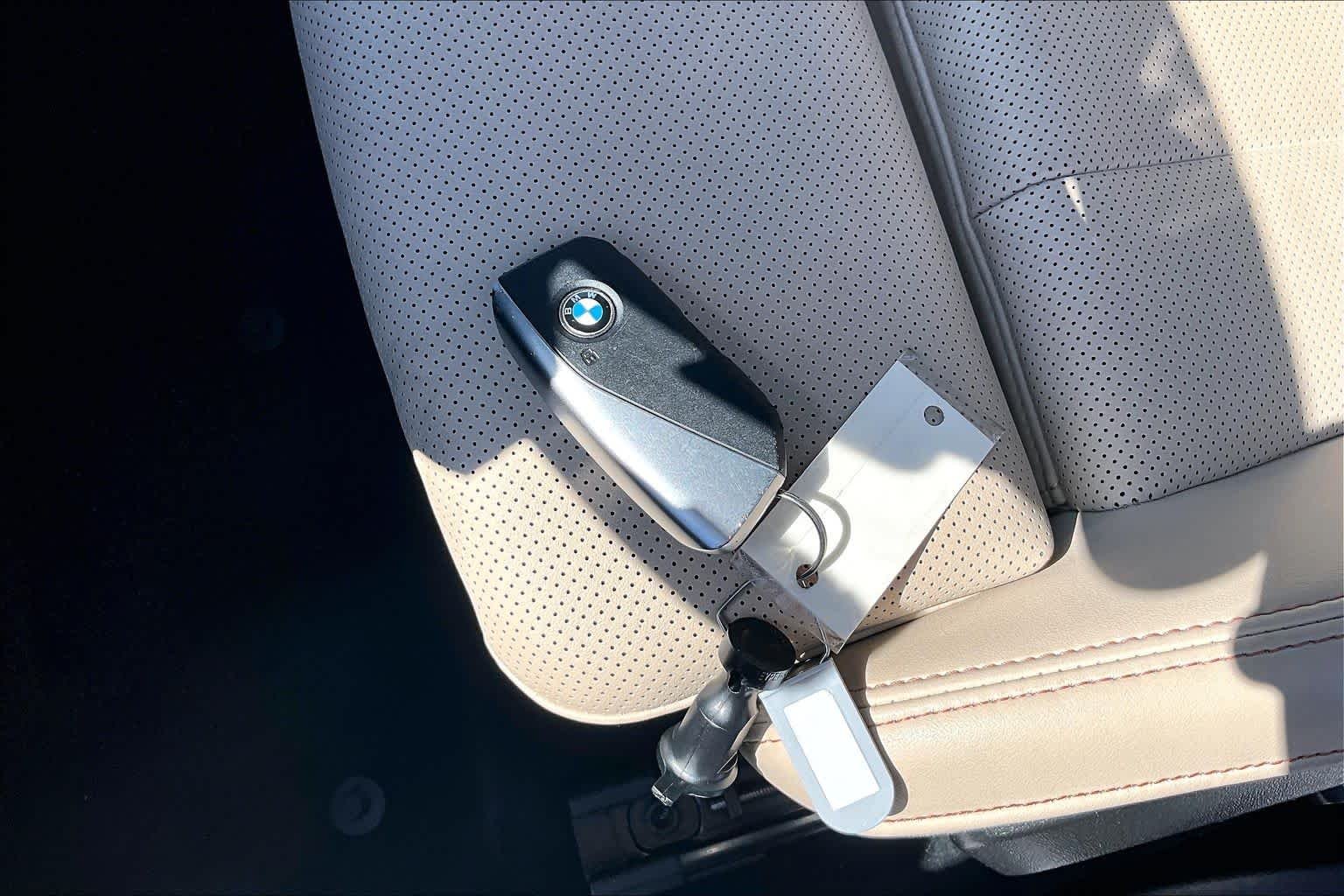 Used 2025 Frozen Pure Grey Metallic BMW 30 xDrive image 15