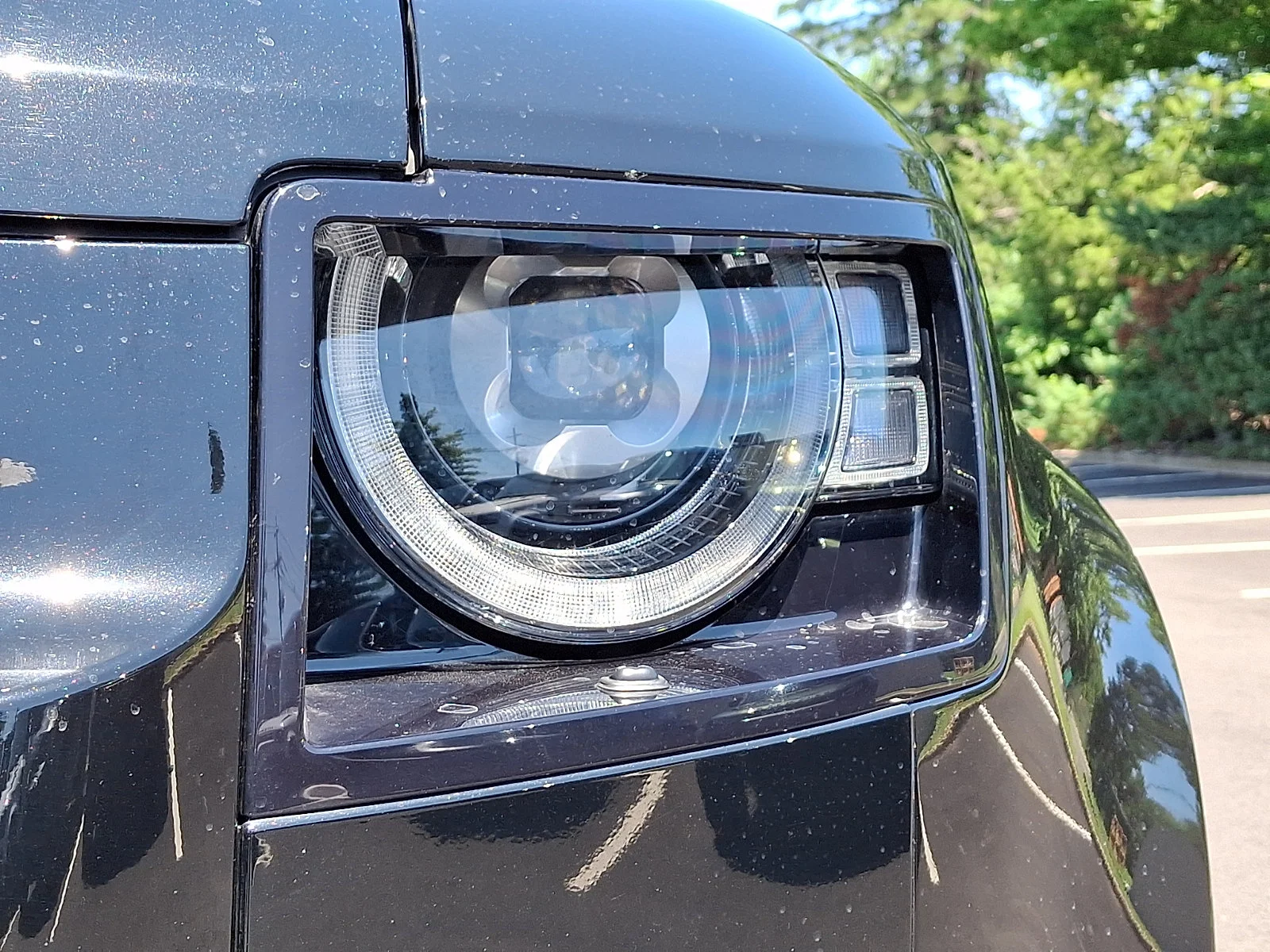 Used 2024 Santorini Black Metallic   1Ag Land Rover SE image 10