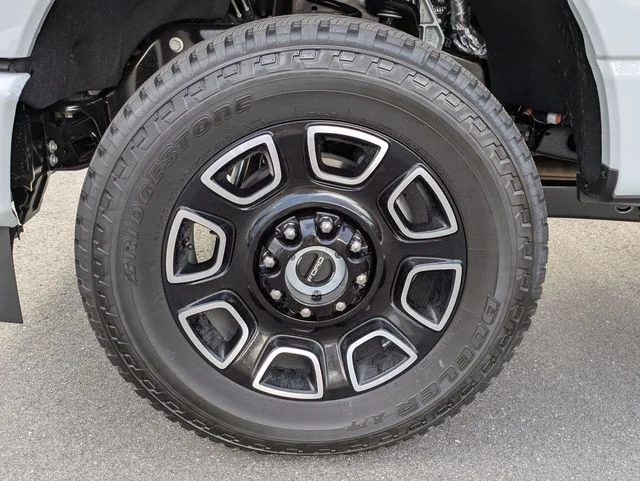 New 2026 Avalanche Ford F-350® Platinum® image 11