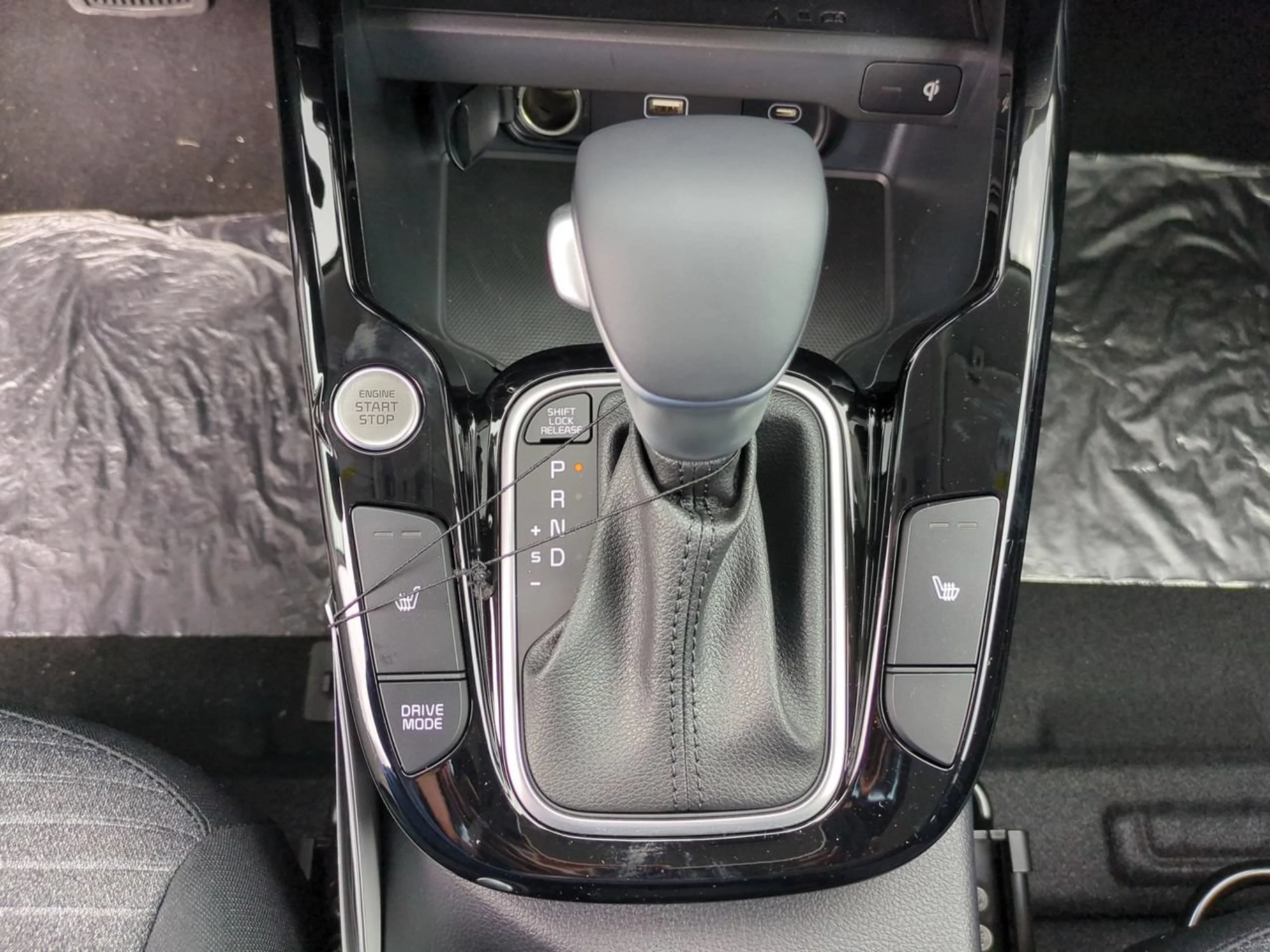 Certified Used 2025 Gravity Gray Kia EX image 16