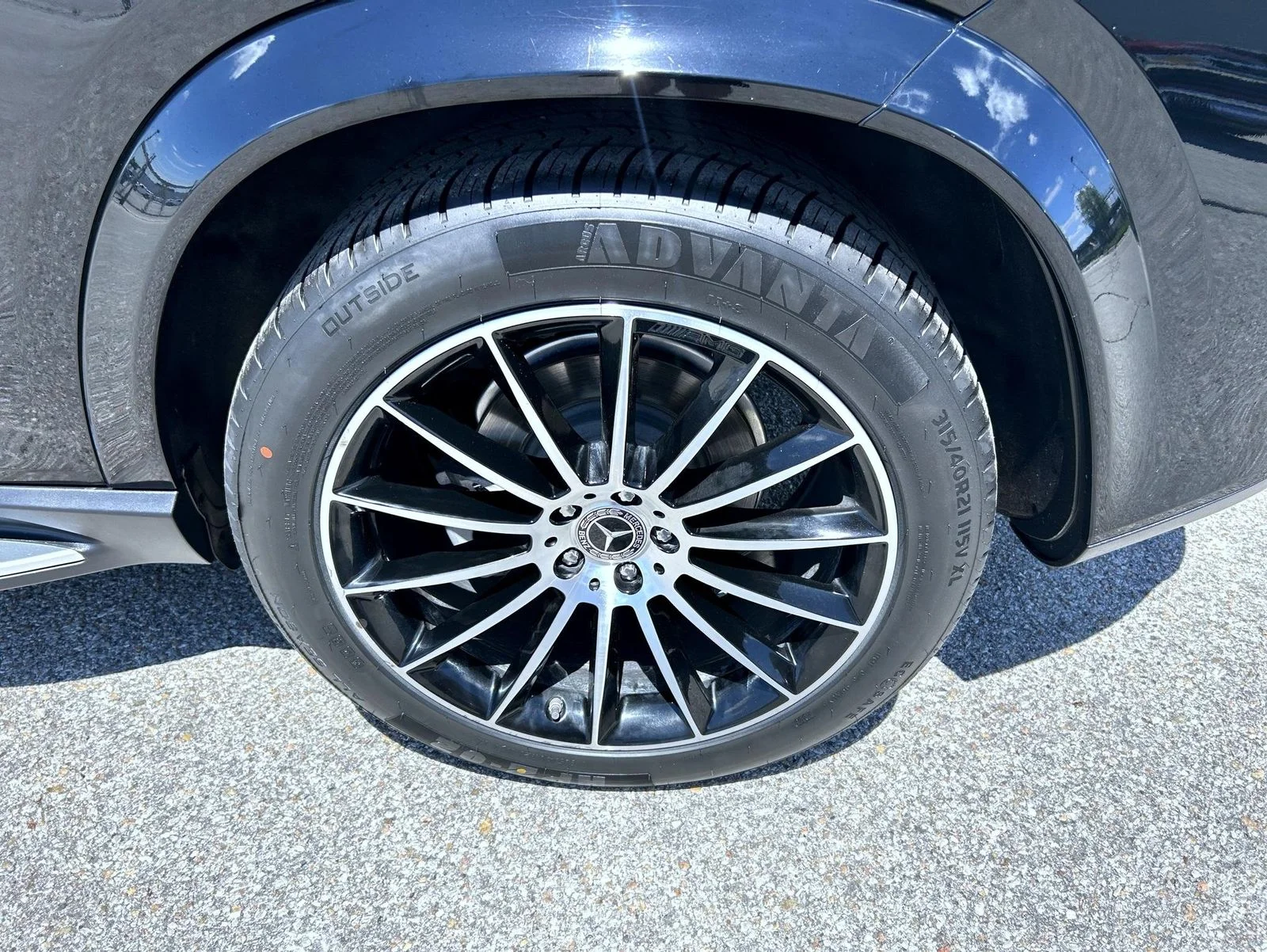 Used 2022 Black Mercedes-Benz GLE 350 image 22