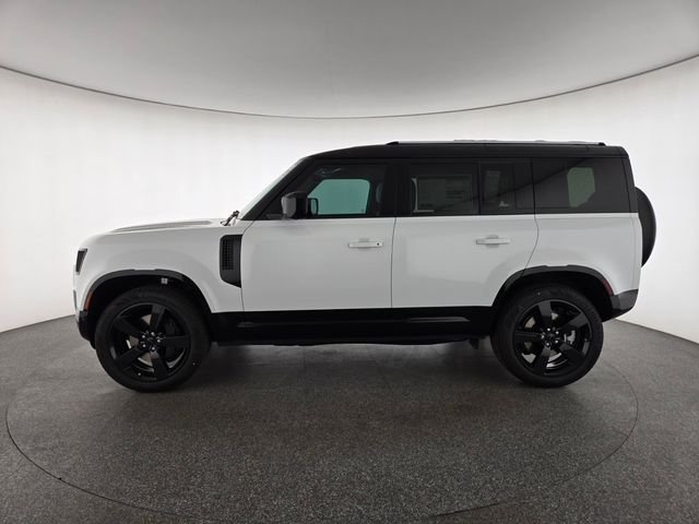 New 2026 Fuji White Land Rover X-Dynamic SE image 28