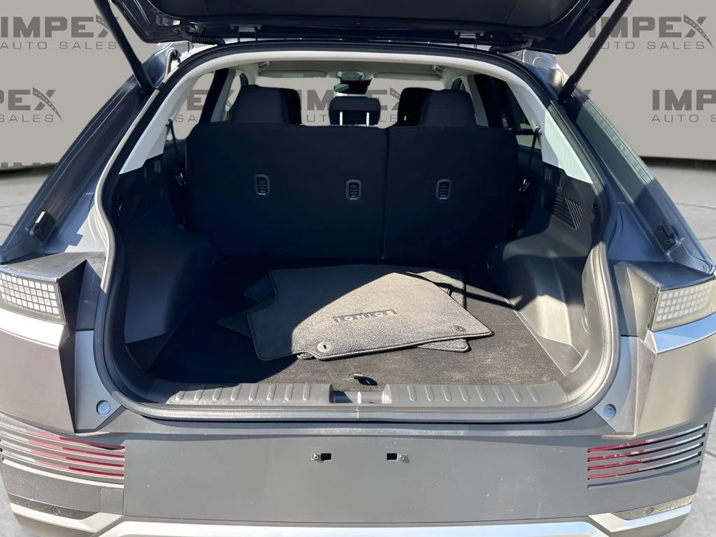Used 2024 Gray Hyundai SEL image 20