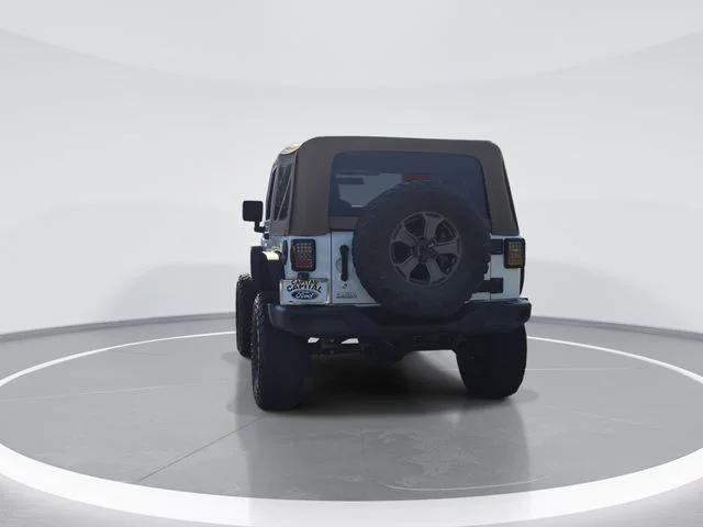 Used 2018 White Jeep Sport image 6