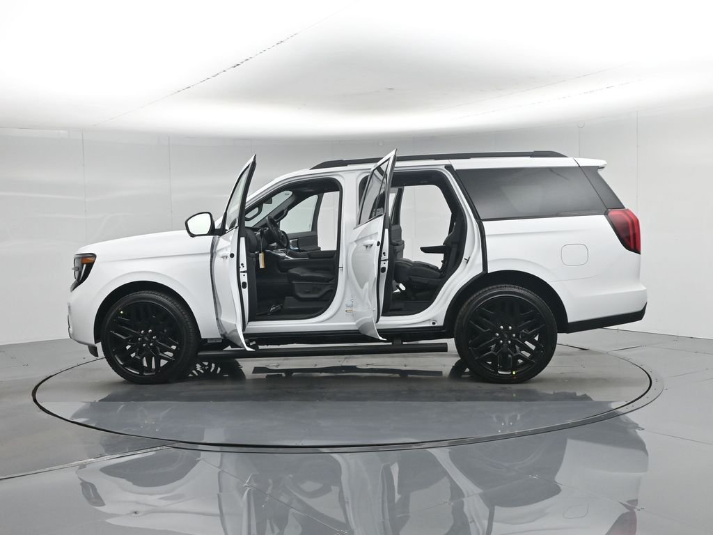 New 2026 Oxford White Ford Platinum image 39