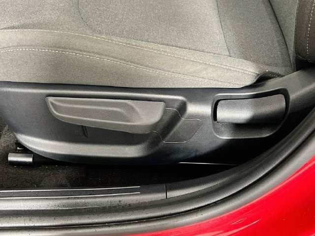2025 Kia K4 LXS - Photo 11