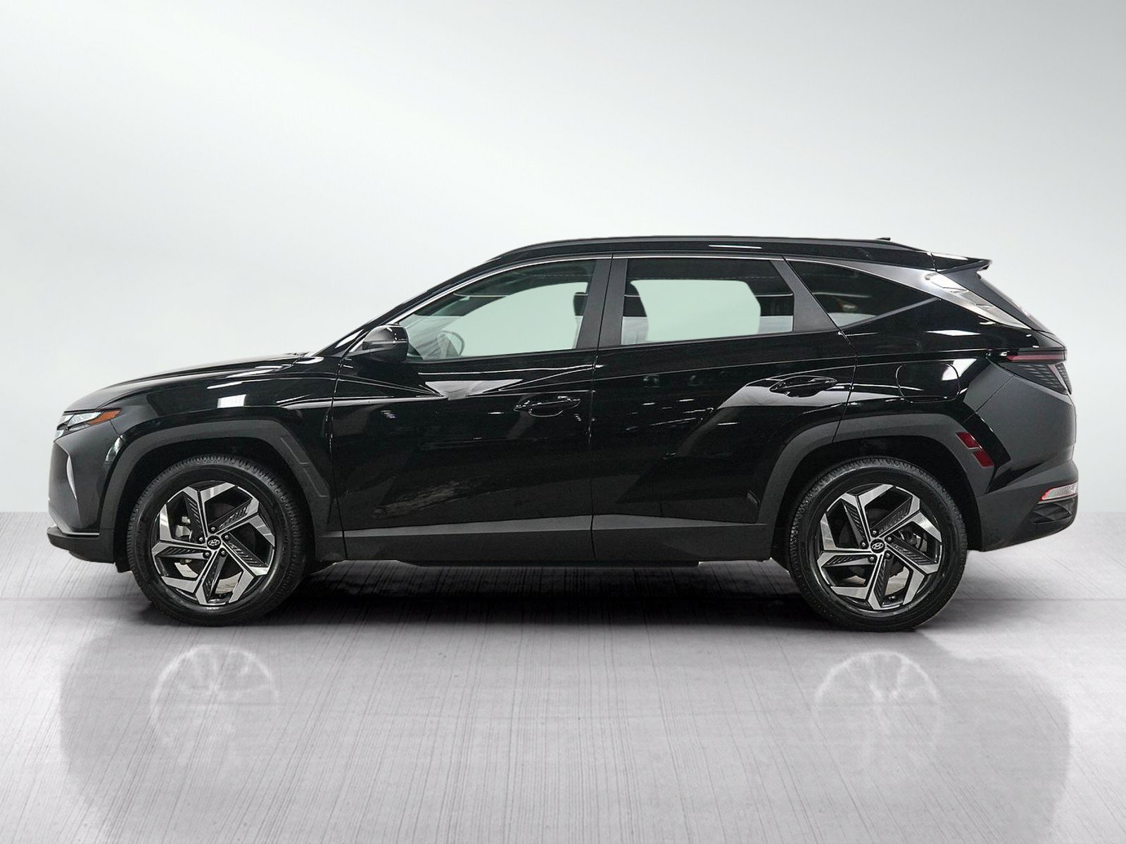 Used 2024 Hyundai Tucson SEL with VIN 5NMJFCDE1RH326249 for sale in Minneapolis, Minnesota