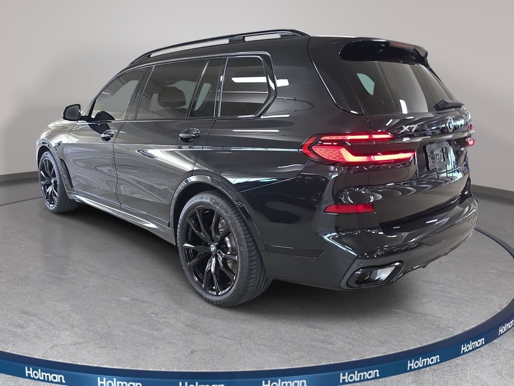 Used 2026 Black Sapphire Metallic BMW xDrive40i image 9