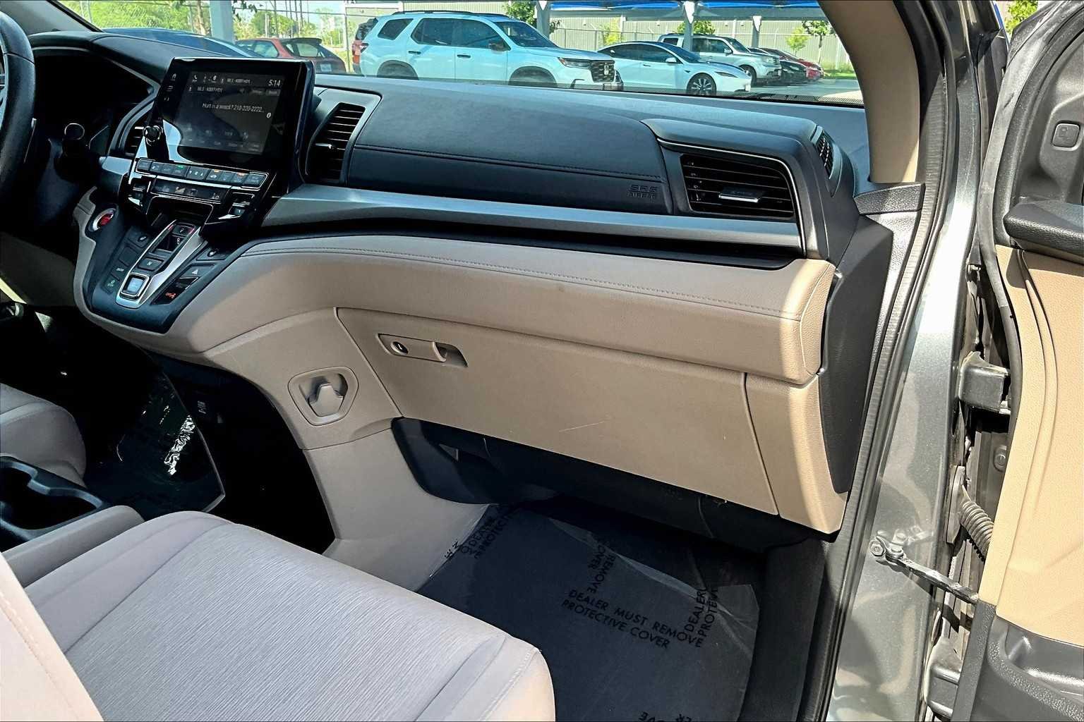 Used 2018 Modern Steel Metallic Honda EX image 18