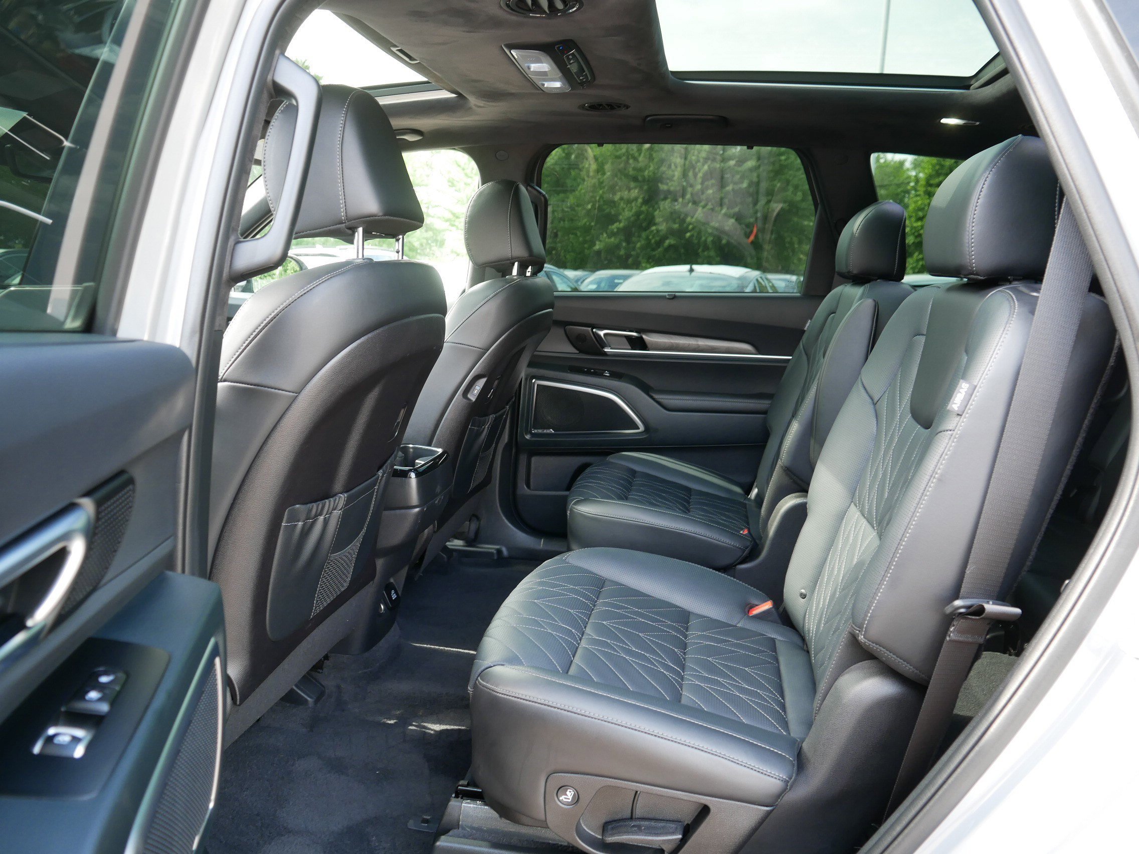 Certified Used 2025 Wolf Gray Kia SX-Prestige X-Line image 36