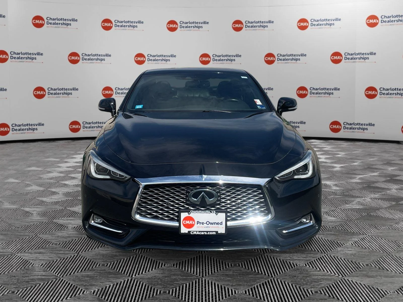 Used 2018 Black Obsidian INFINITI SPORT image 8