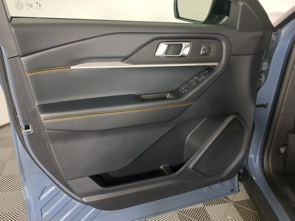 New 2026 Vapor Blue Metallic Ford Tremor® image 11