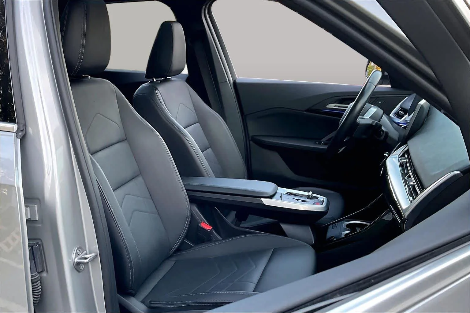 Used 2023 Space Silver Metallic BMW xDrive28i image 8