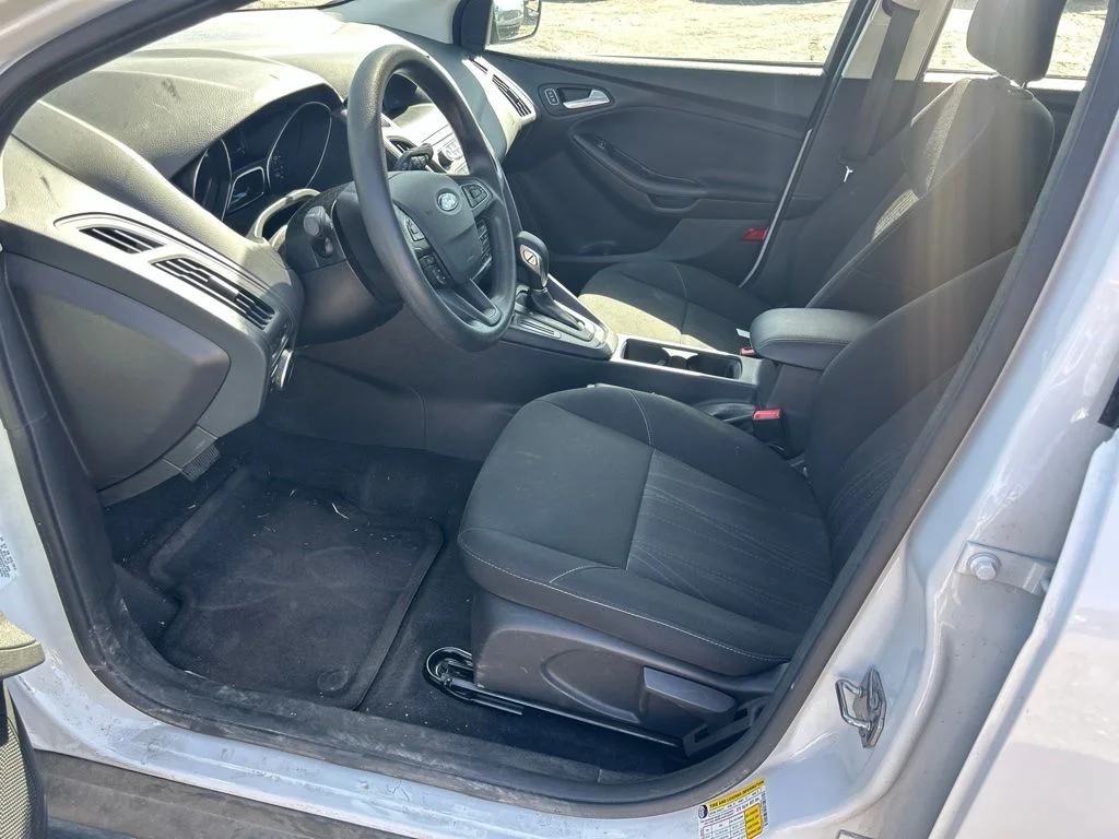 Used 2018 White Ford SE image 10