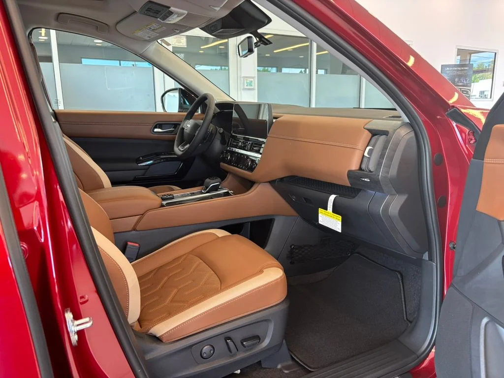 New 2026 Scarlet Ember Tintcoat Nissan Platinum image 23