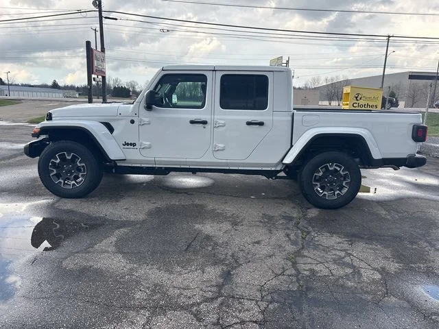 New 2026 Bright White Clear-Coat Exterior Paint Jeep Sahara image 6