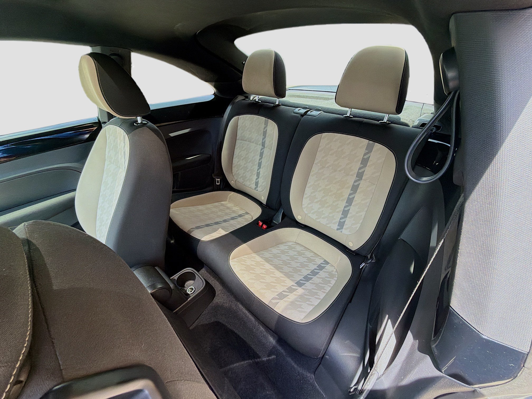 Used 2018 Teal Metallic Volkswagen Coast image 22