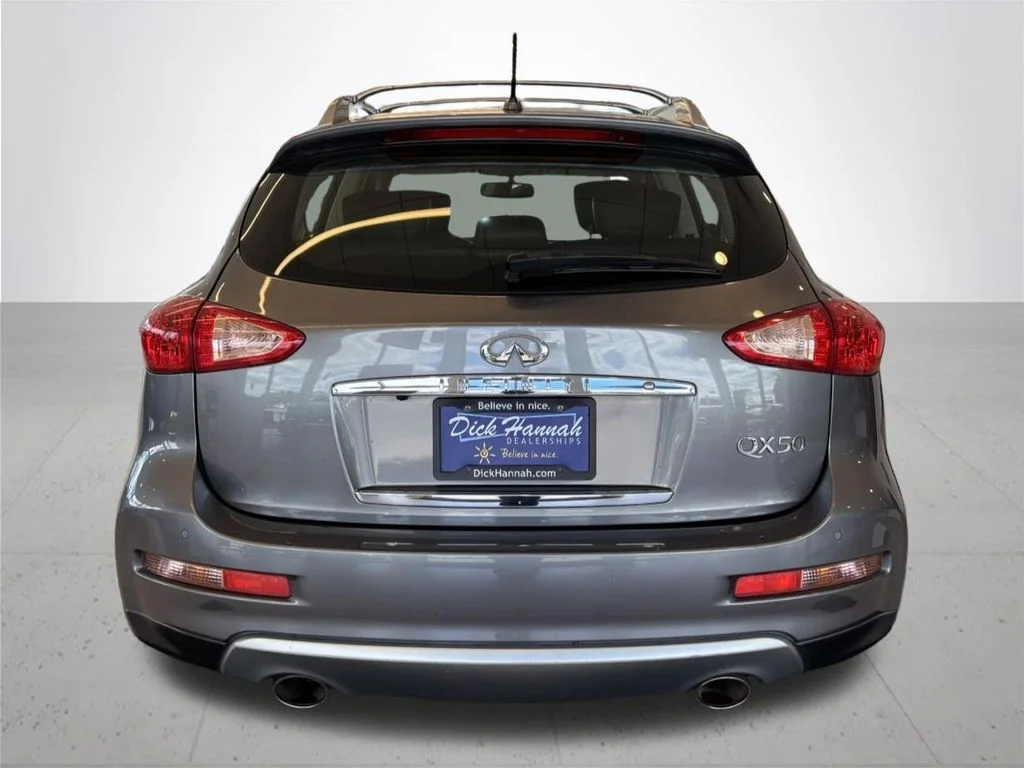 Used 2016 Gray INFINITI Base image 8