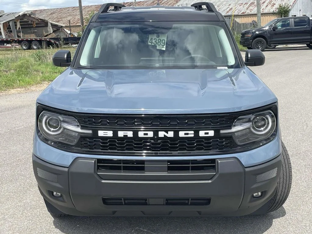 New 2025 Azure Gray Metallic Tri-Coat Ford Outer Banks® image 8