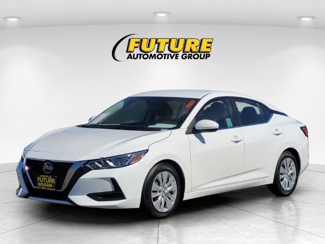 Used 2021 White Nissan S image 5